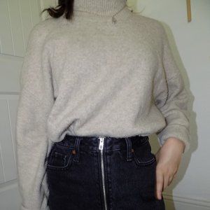 H&M Beige Knit Turtleneck Sweater